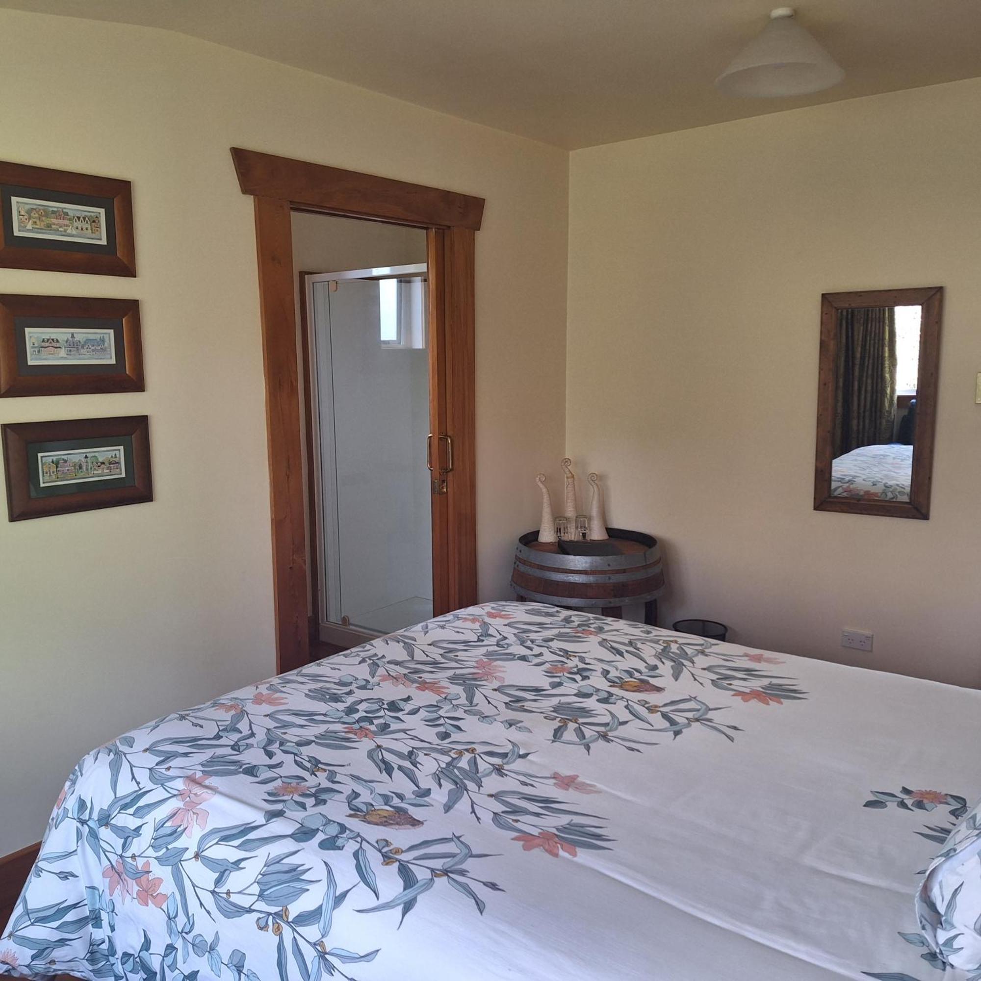 Olde Mill House B&B & Bike2Wine Cycle Hire Renwick Eksteriør billede
