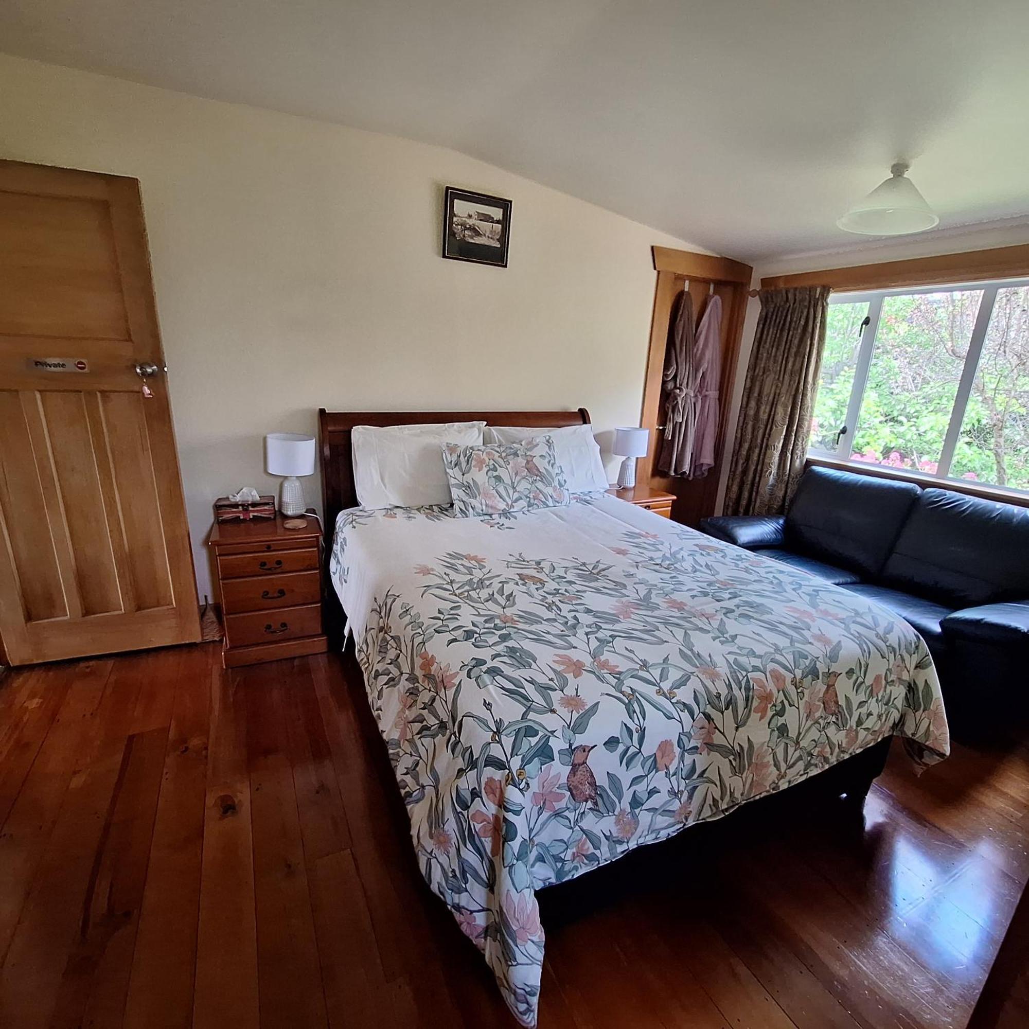 Olde Mill House B&B & Bike2Wine Cycle Hire Renwick Eksteriør billede