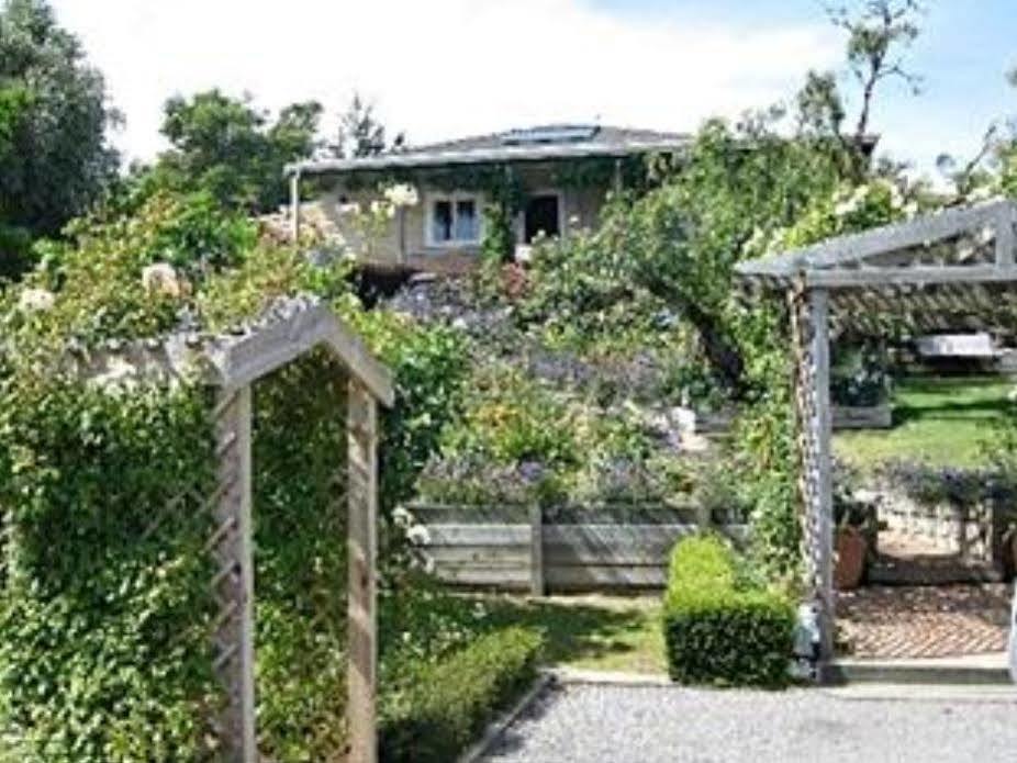 Olde Mill House B&B & Bike2Wine Cycle Hire Renwick Eksteriør billede